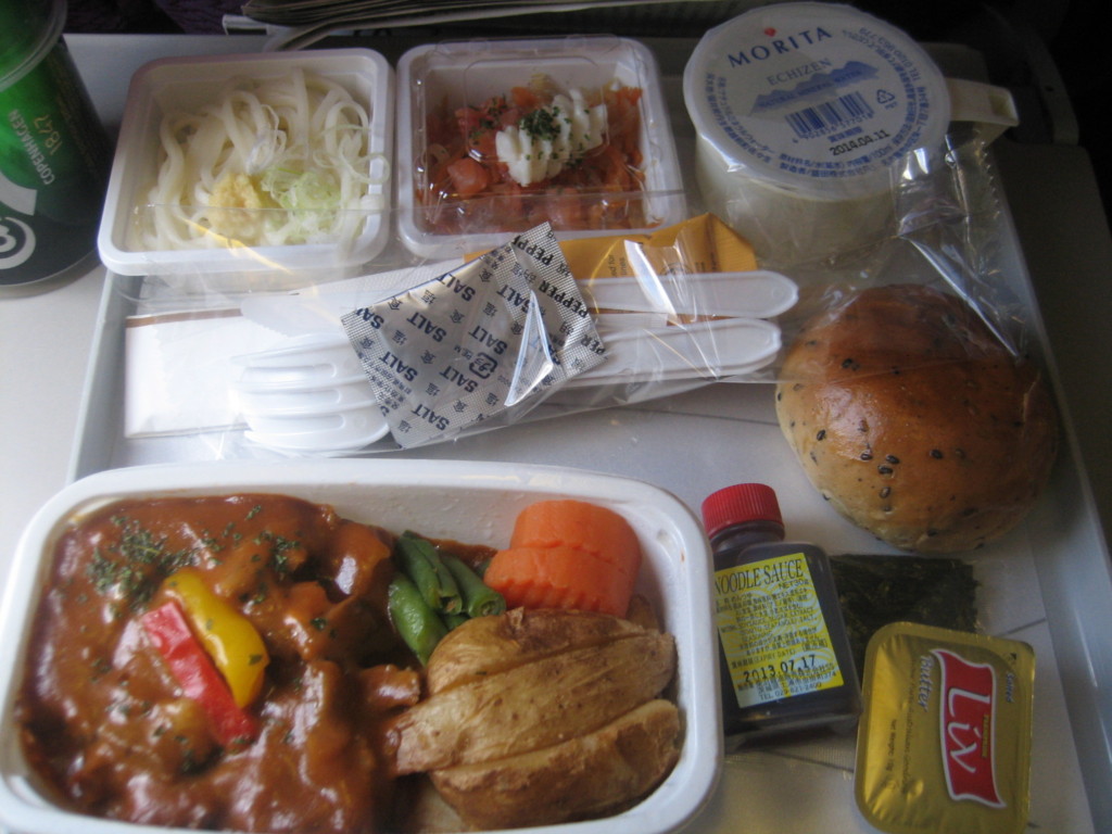 マレーシア航空の機内食　 2013.5．1　成田⇒クアラルンプール　昼