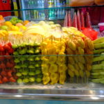 クアラルンプールのショッピングモール内でトロピカルフツーツ　食べてみた　味は？？？